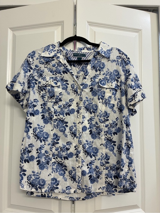Karen Scott Tops - Karen Scott White Button-Front Shirt with Blue Floral Print